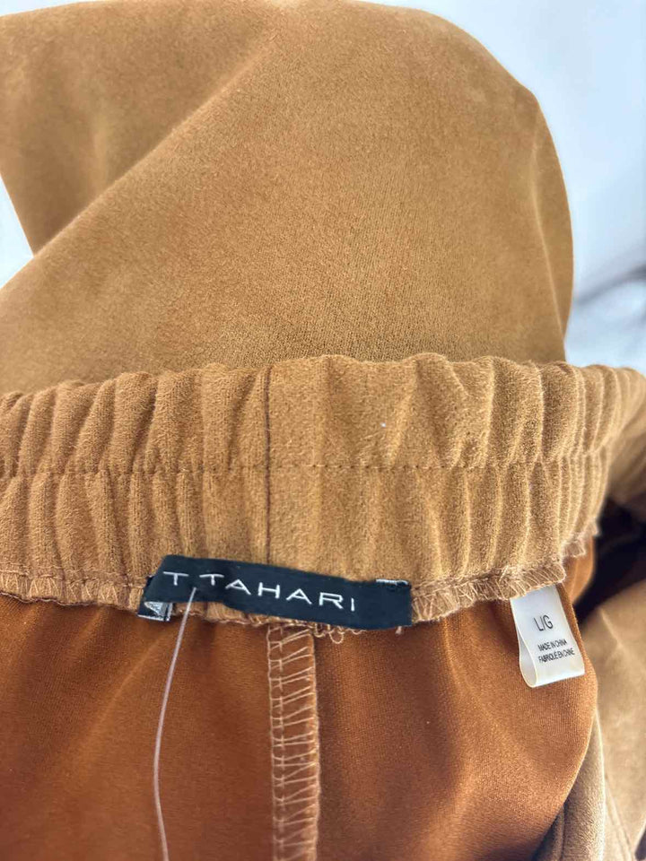 Size L TAHARI Camel Pants