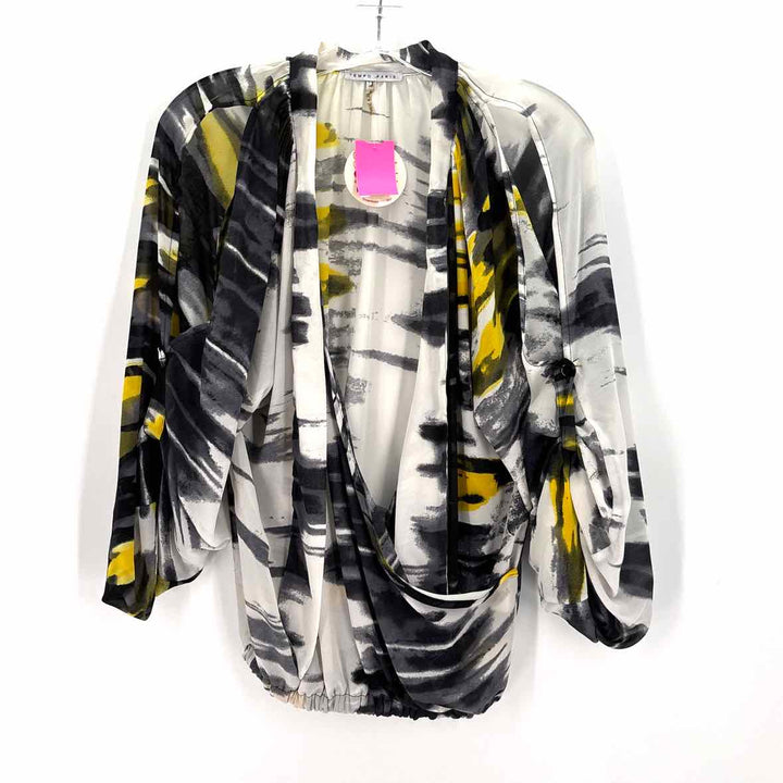 Size M TEMPO PARIS White Print Shirt
