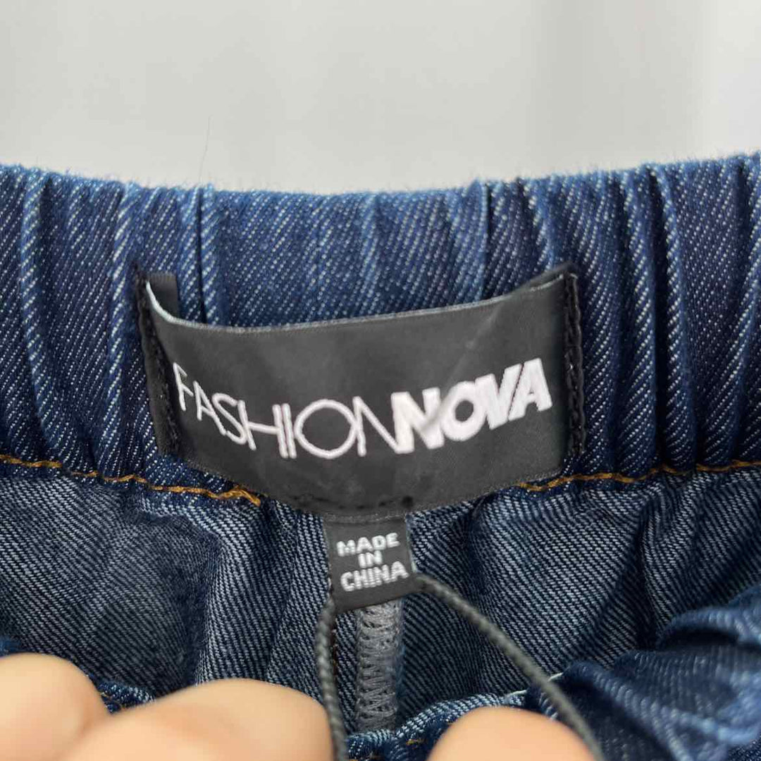 Size M FASHION NOVA Navy Denim Jeans