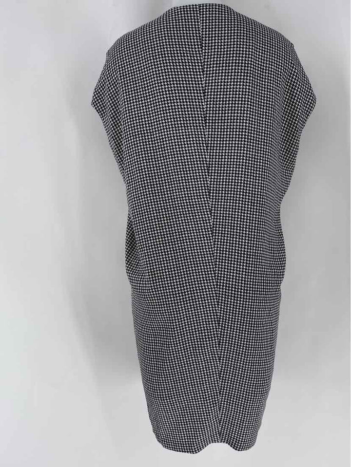 Size 0 CLUB MONACO Black/White Dress