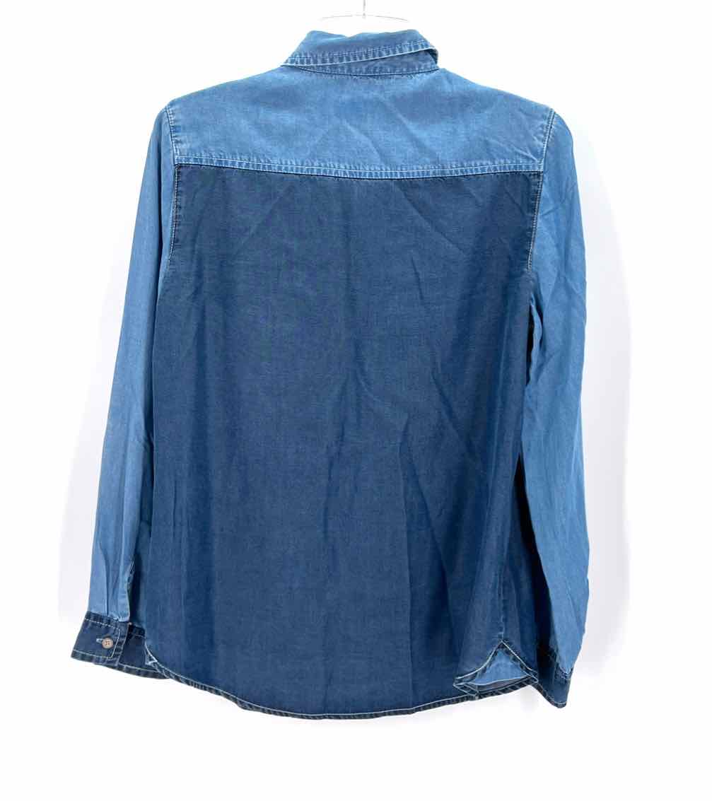 Size S Chico's Blue Chambray Shirt