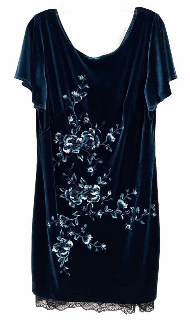 Size L White House Black Market Teal Velvet Lace Dress