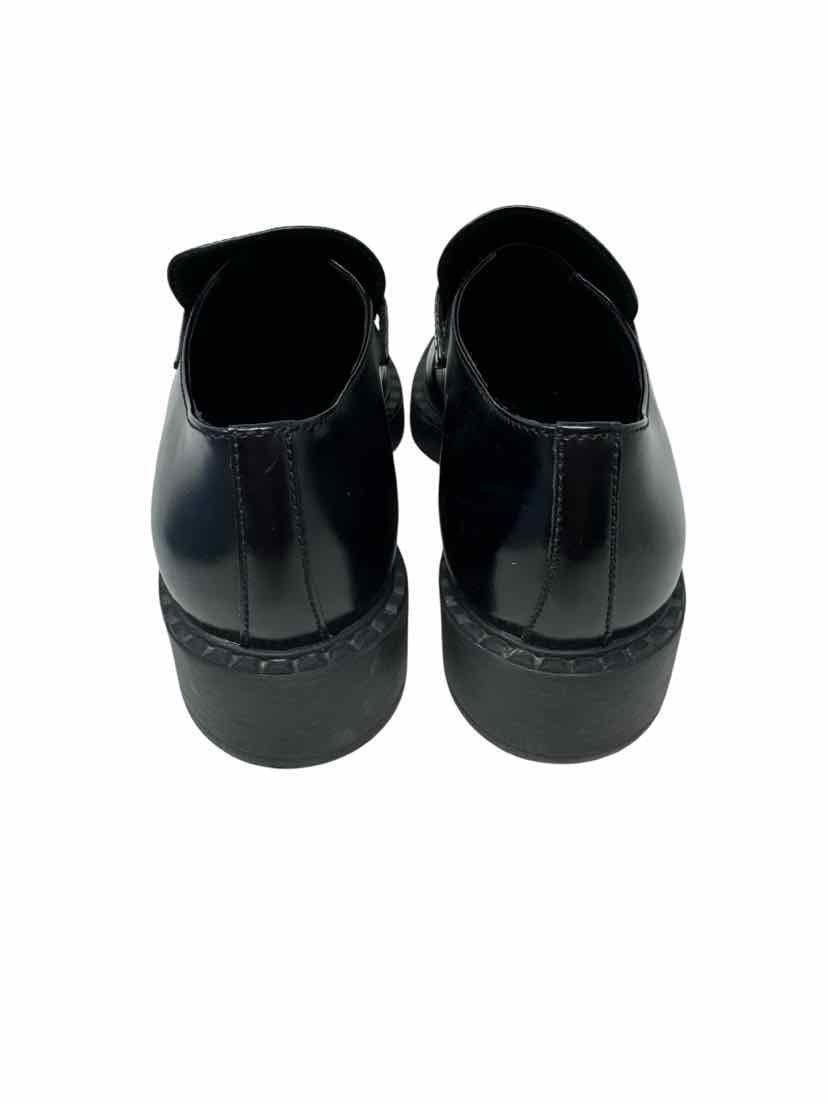 Shoe Size 39.5 PRADA Black Leather Luxury - Flats