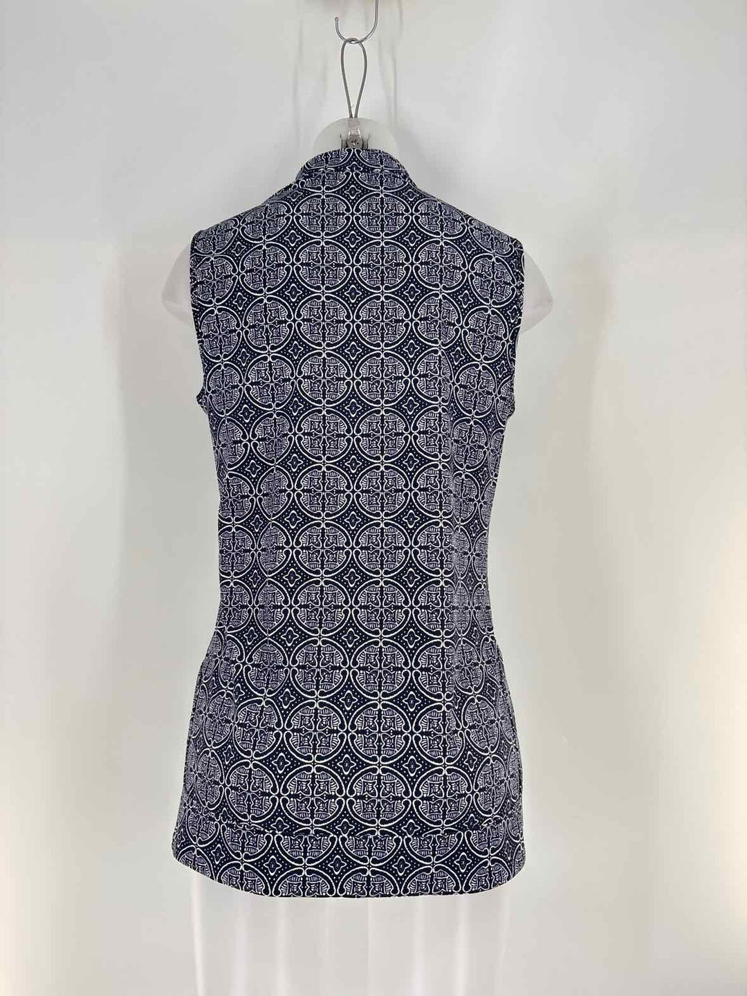 Size M Navy Print Shirt