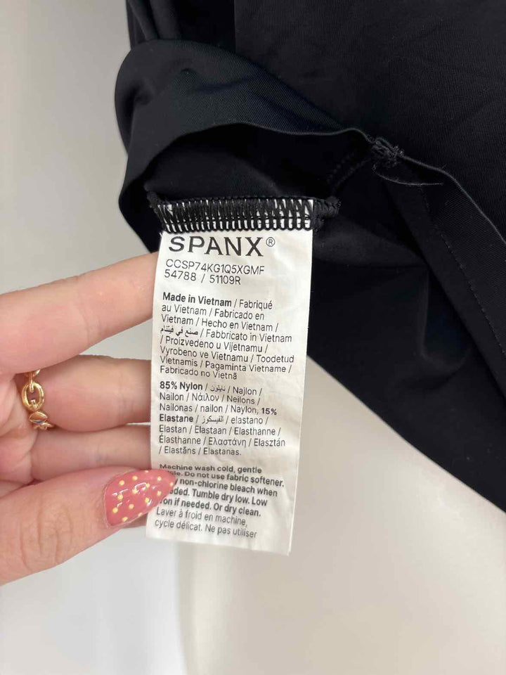 Size M SPANX Black Shirt