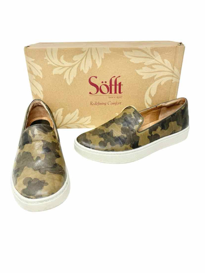 Shoe Size 9 SOFFT Green Print Sneakers