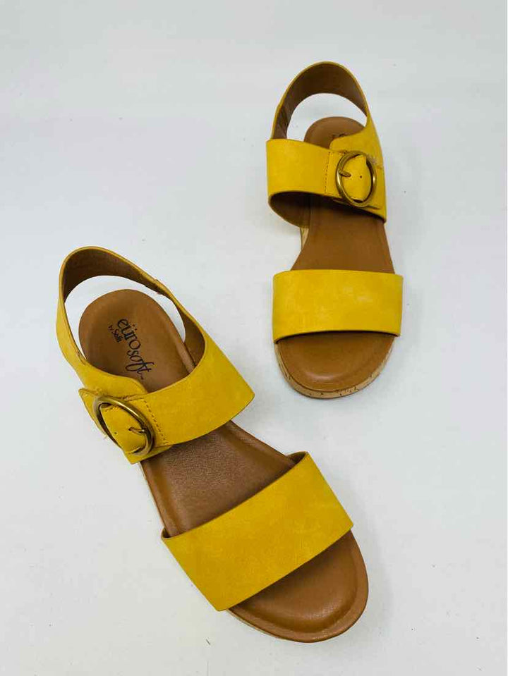 Shoe Size 8 SOFFT Yellow Leather Sandals