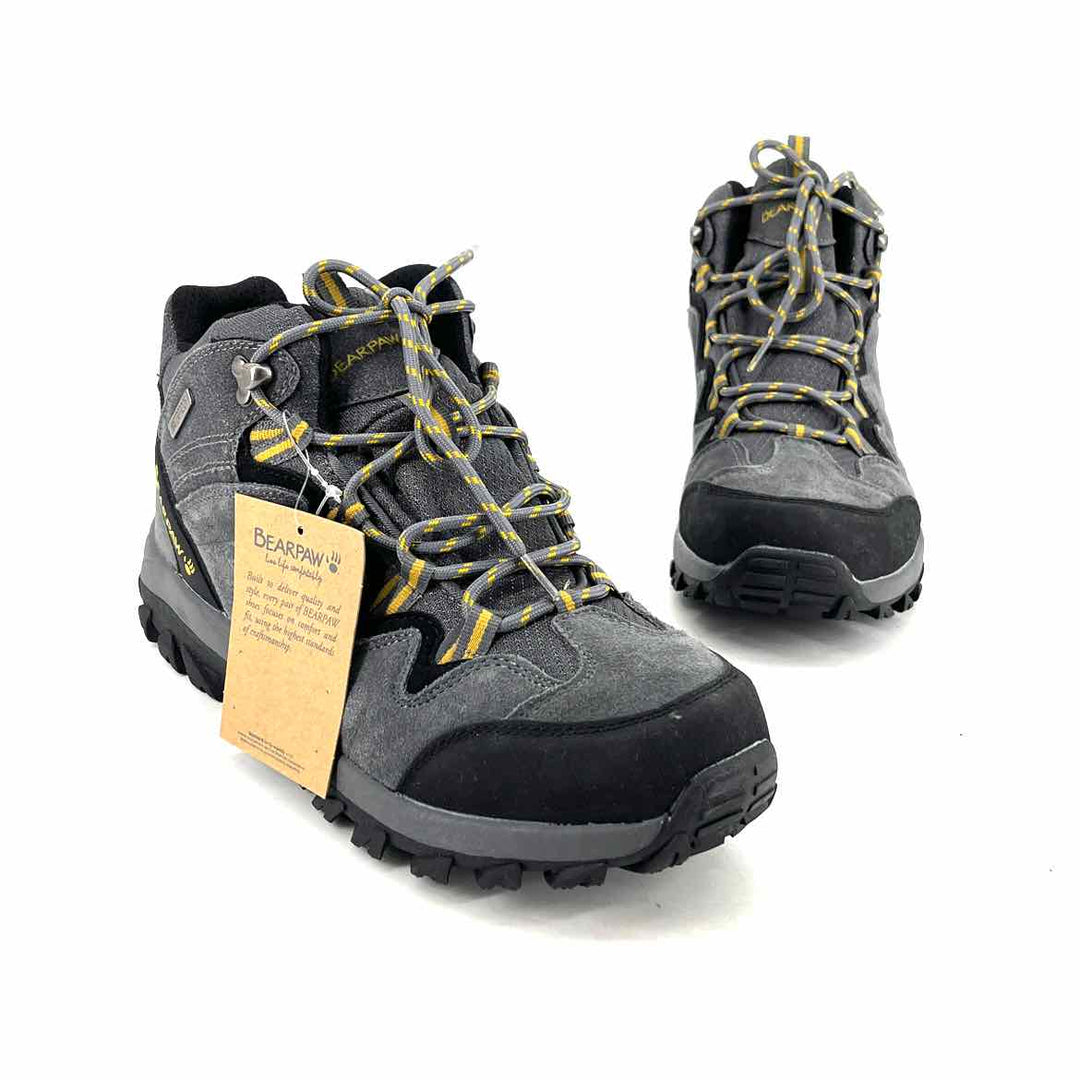 Shoe Size 11 BEARPAW Gray Boots