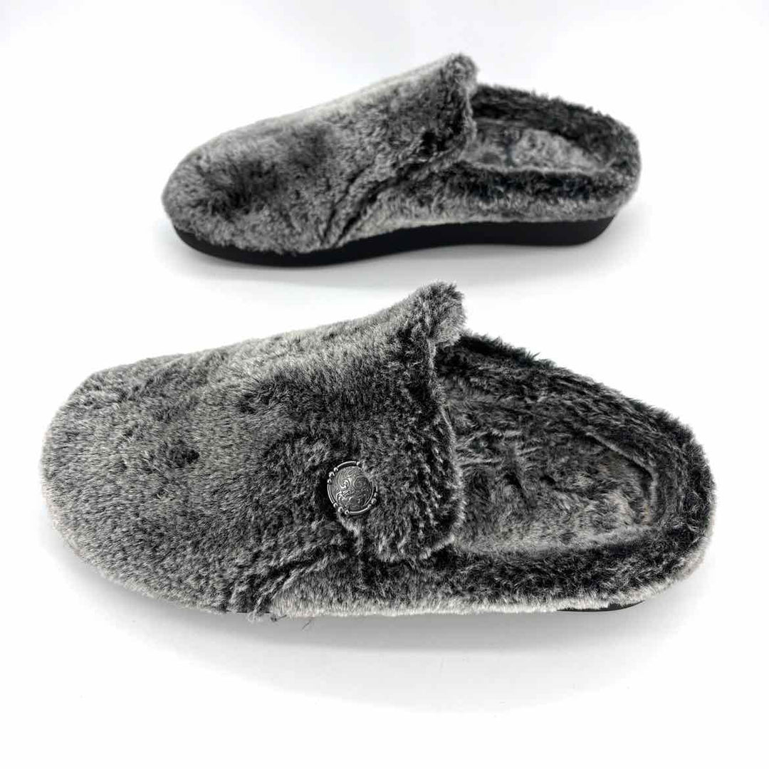 Shoe Size 7 ALEGRIA Gray Faux Fur Slippers
