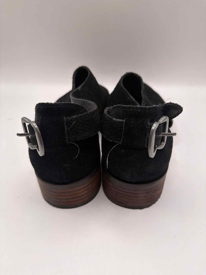 Shoe Size 8 CROWN VINTAGE Black Suede Flats
