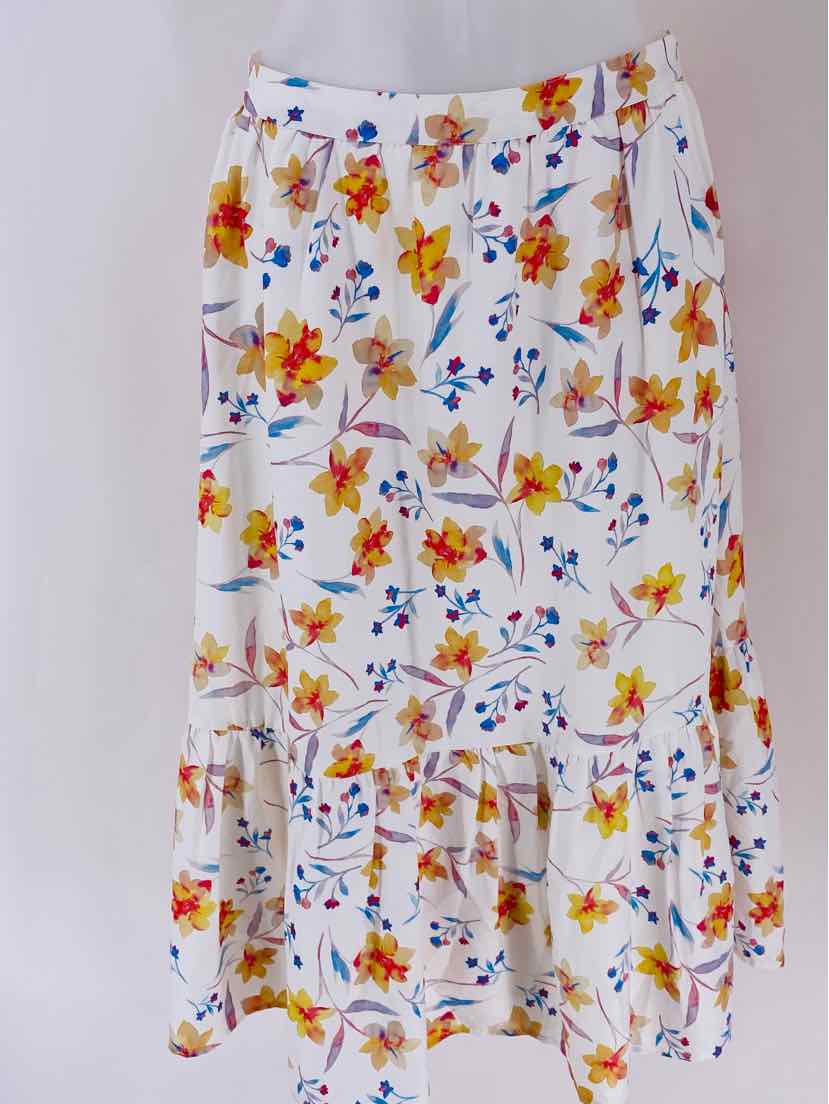 Size S FRENCH CONNECTION White Skirt