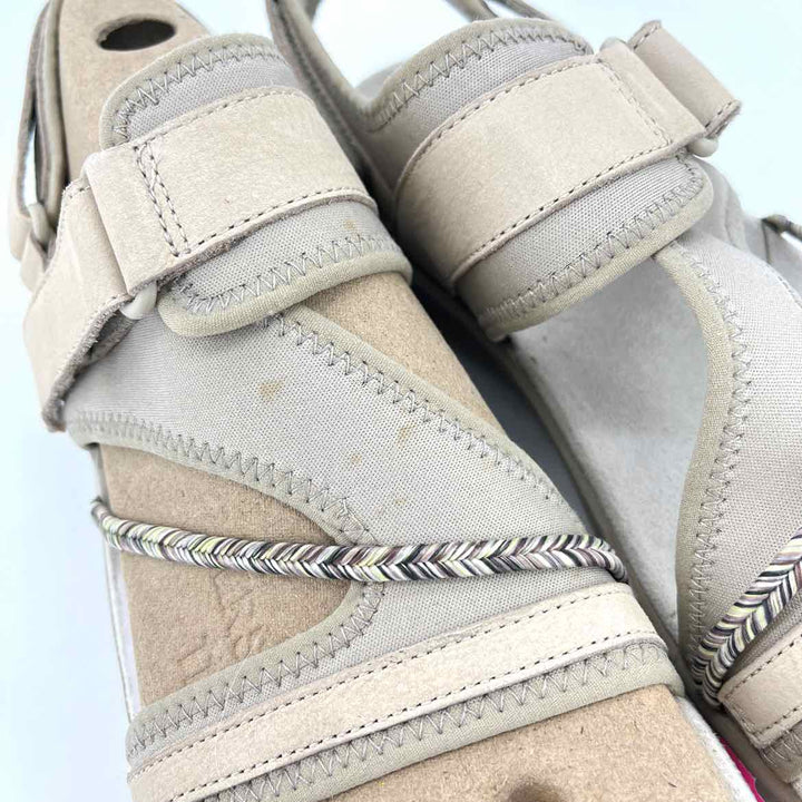 Shoe Size 11 MERRELL Khaki Sandals