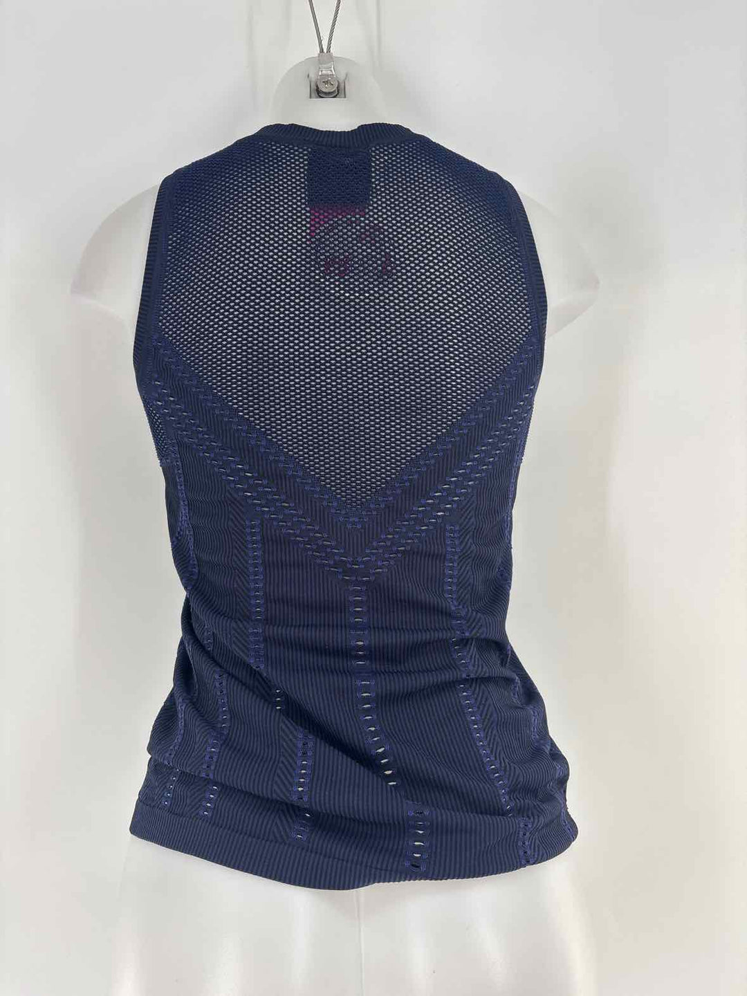 Size M Athleta Navy Shirt