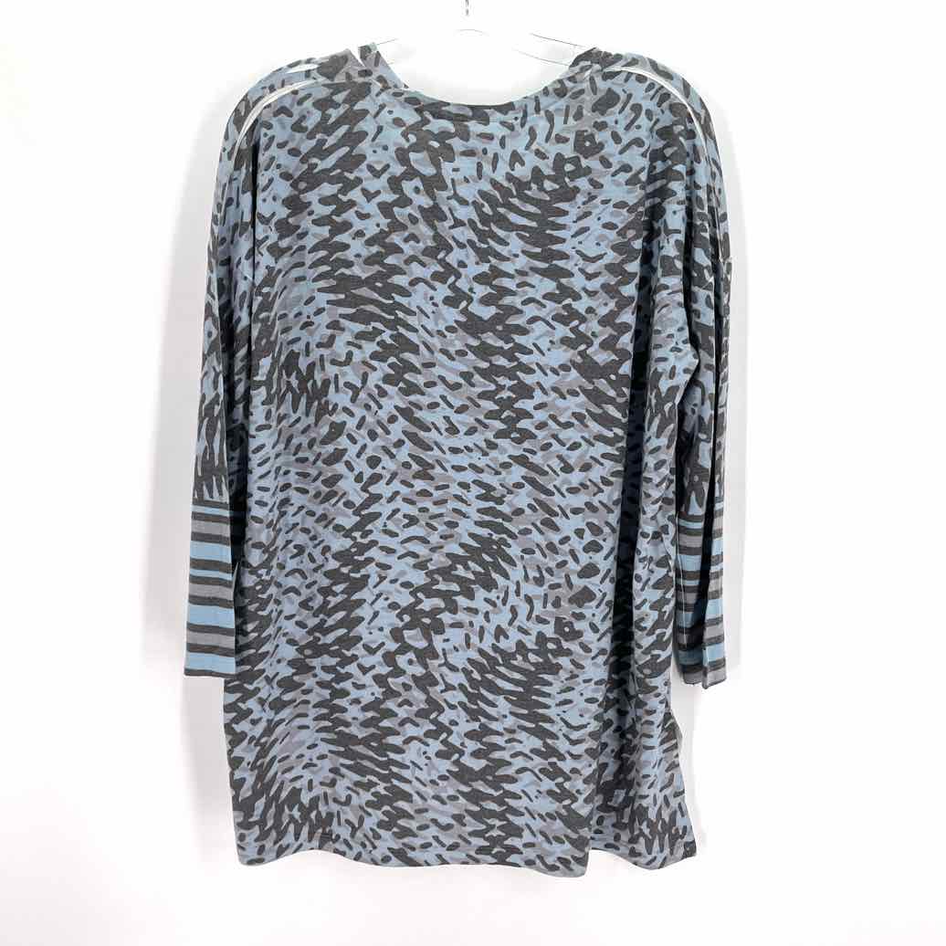 Size L Blue Print Sweater