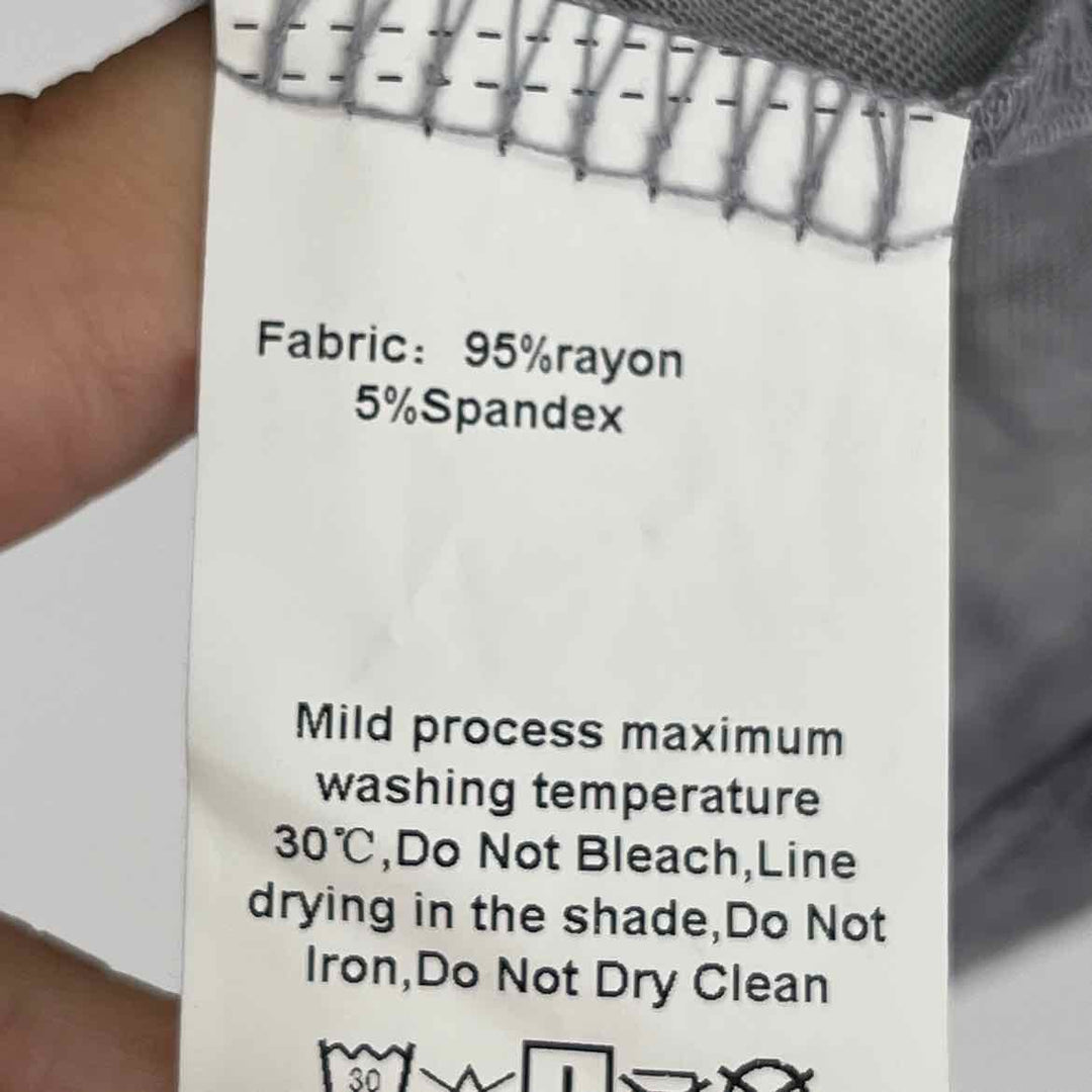 Size XL Gray Shirt