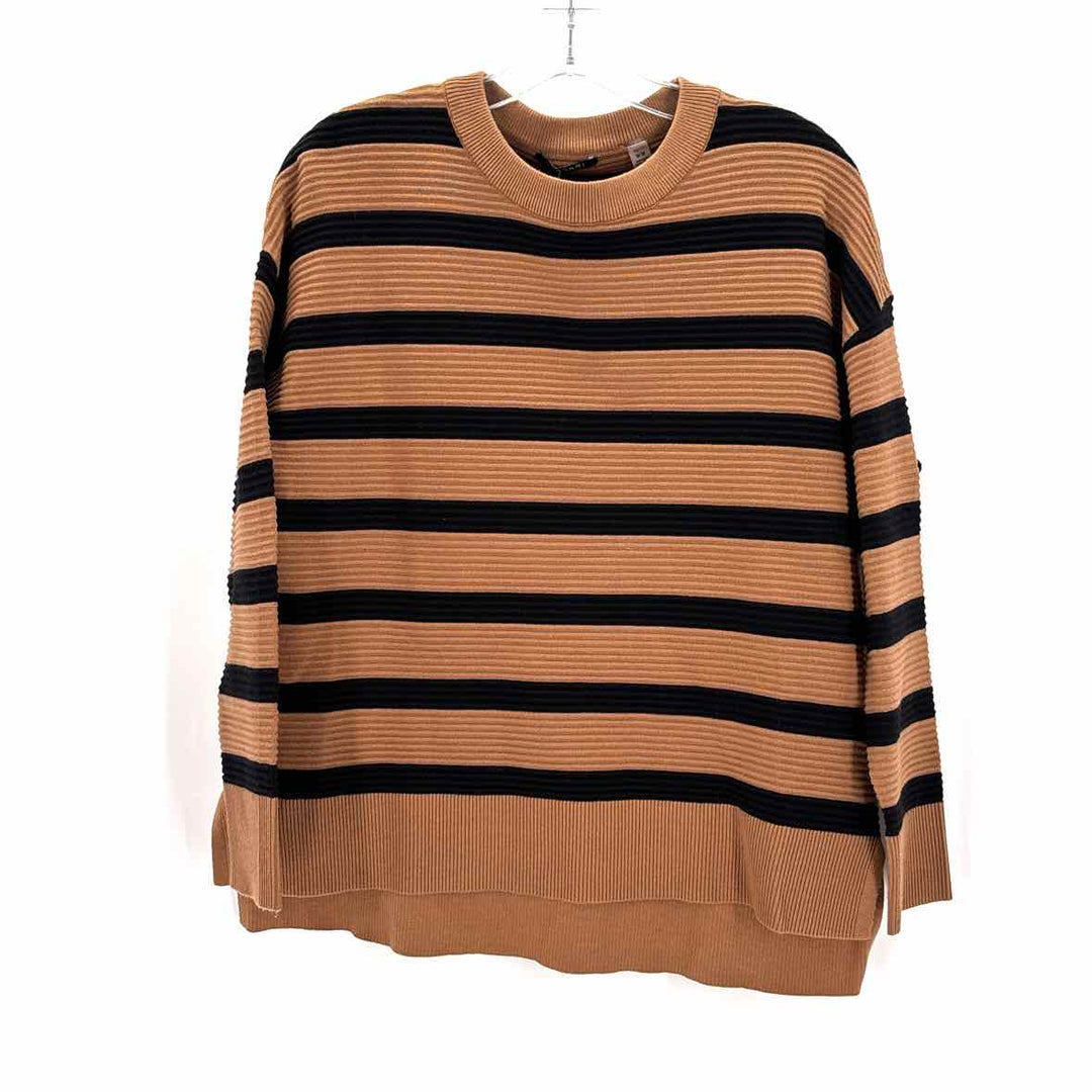 Size M TAHARI Multi-Color Knit Sweater
