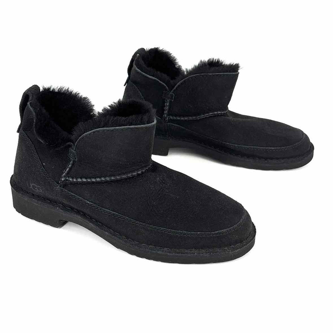 Shoe Size 7.5 Ugg Black Suede Boots