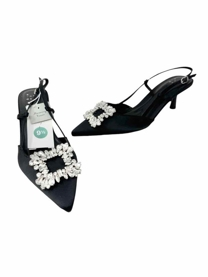 Shoe Size 9.5 A NEW DAY Black Pumps