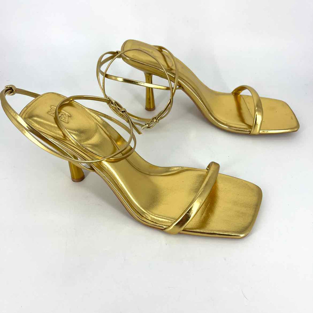 Shoe Size 41 ZARA Gold Faux Leather Heels