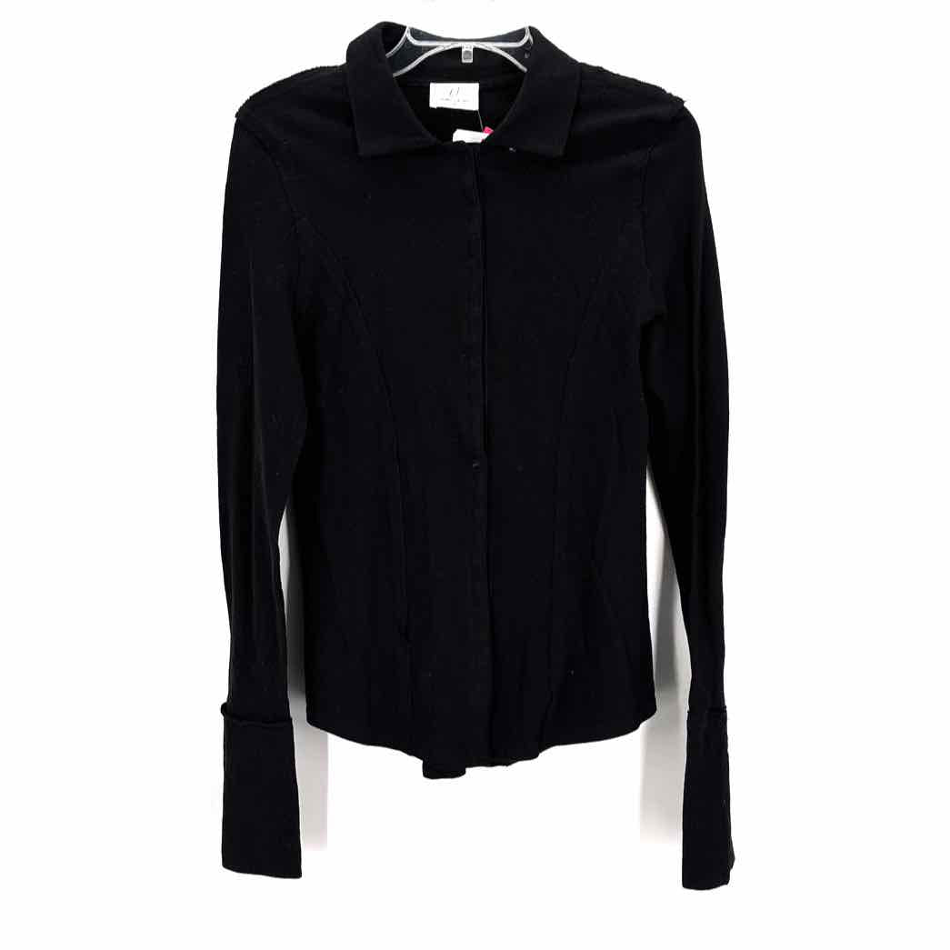 Size M Black Shirt