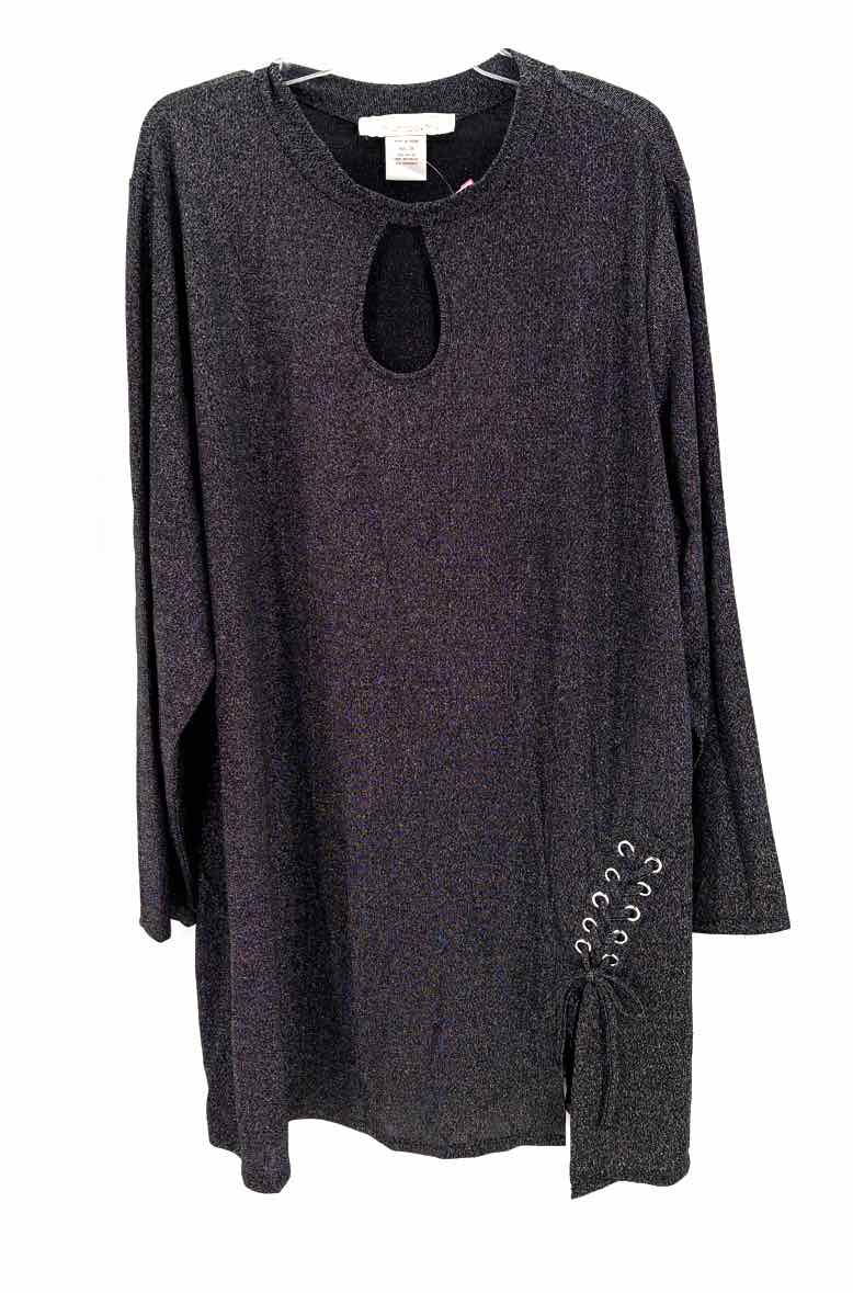 Size 3X Black Shirt