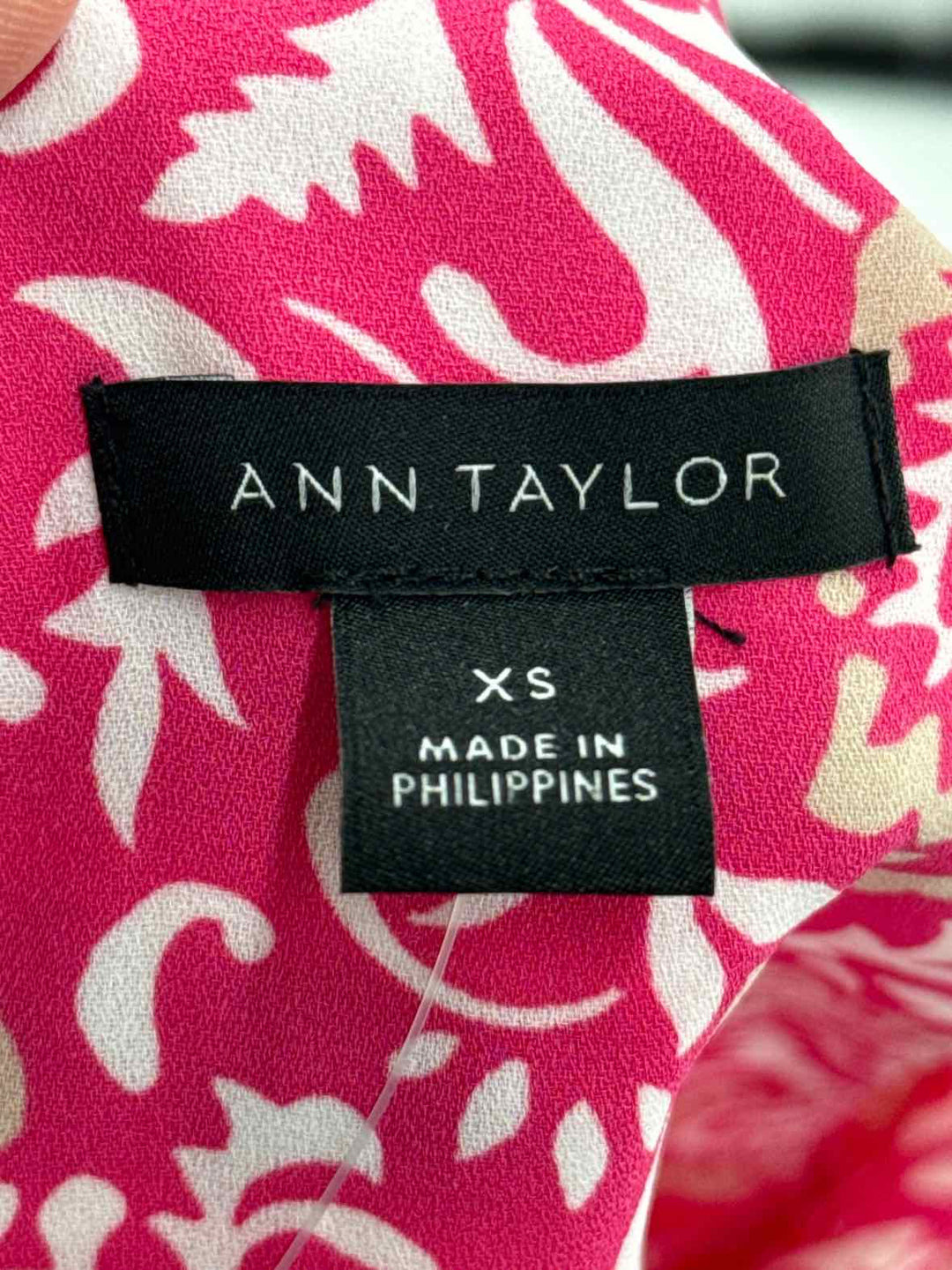 Size XS Ann Taylor PINK PRINT Shirt