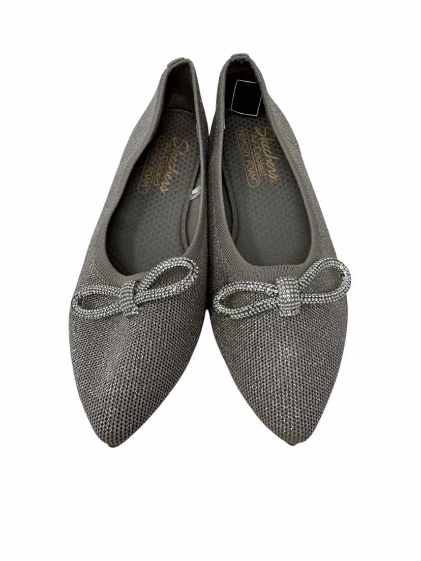 Shoe Size 7.5 Sketchers Silver Flats