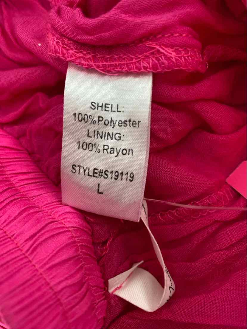Size L MUSTARD SEED Fuschia Shorts
