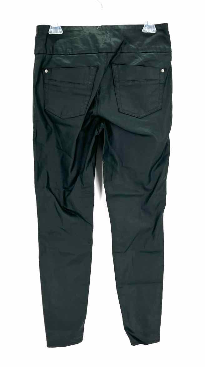 Size 8 ROCK & REPUBLIC Green Pants