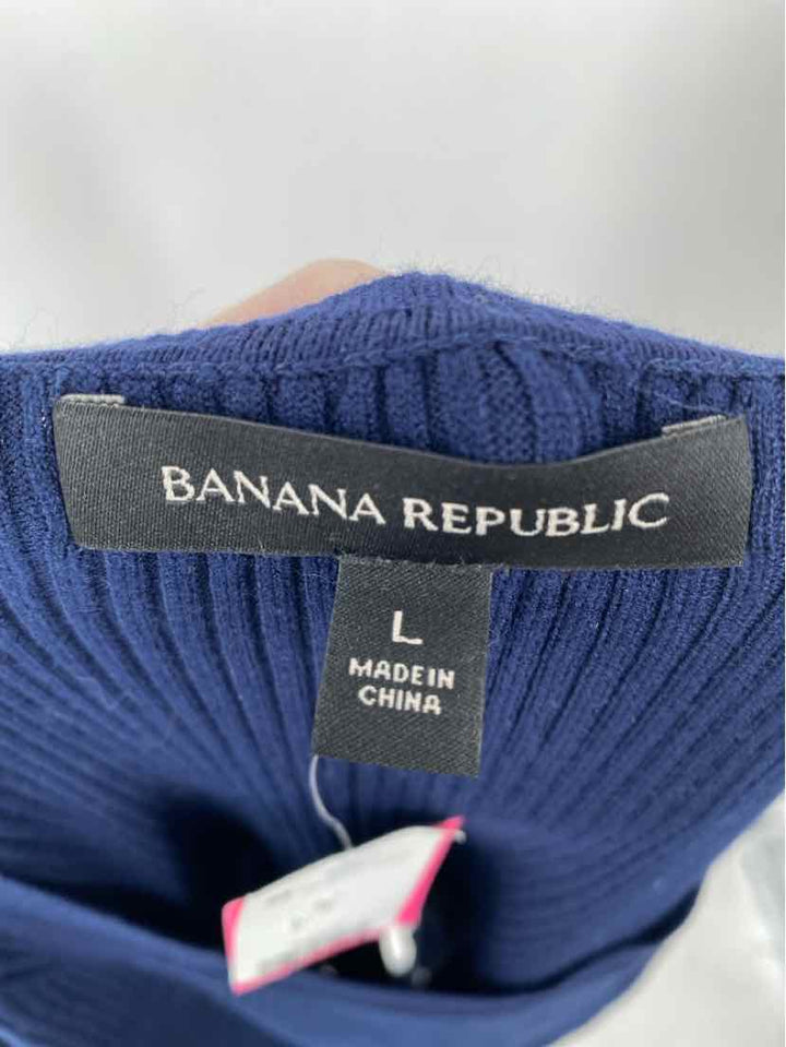 Size L Banana Republic Navy Sweater