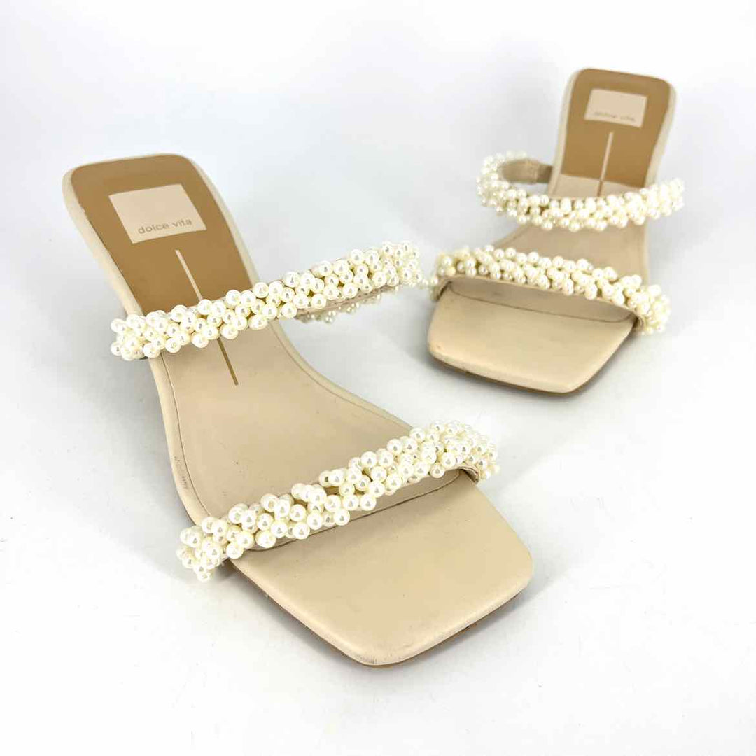 Shoe Size 7.5 Dolce Vita Ivory Faux Leather Sandals