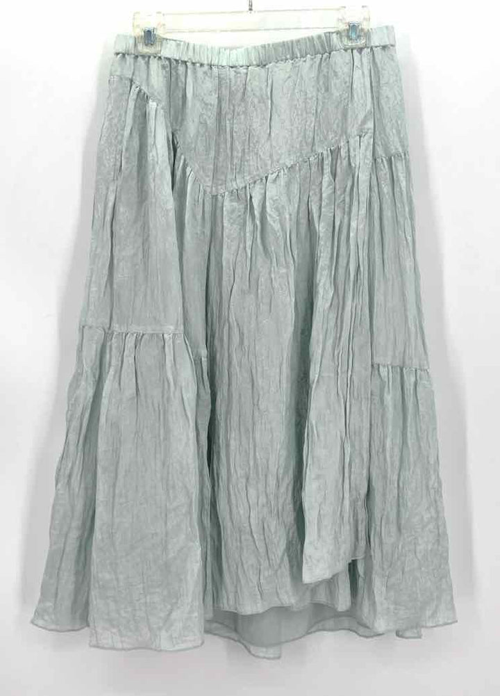 Size S VINCE MINT Silk Skirt