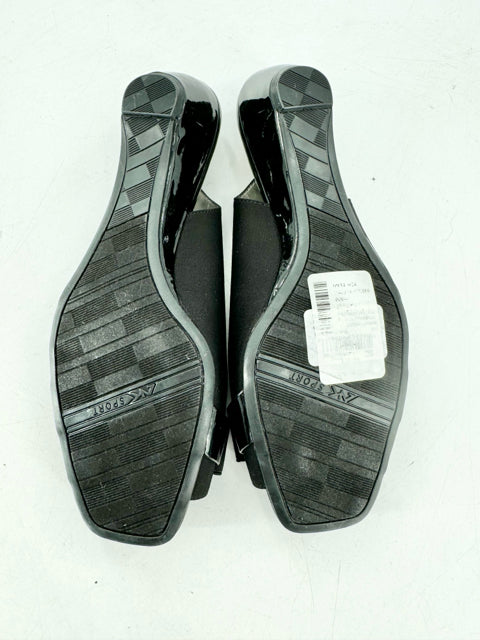 Shoe Size 7 Anne Klein Black Flats