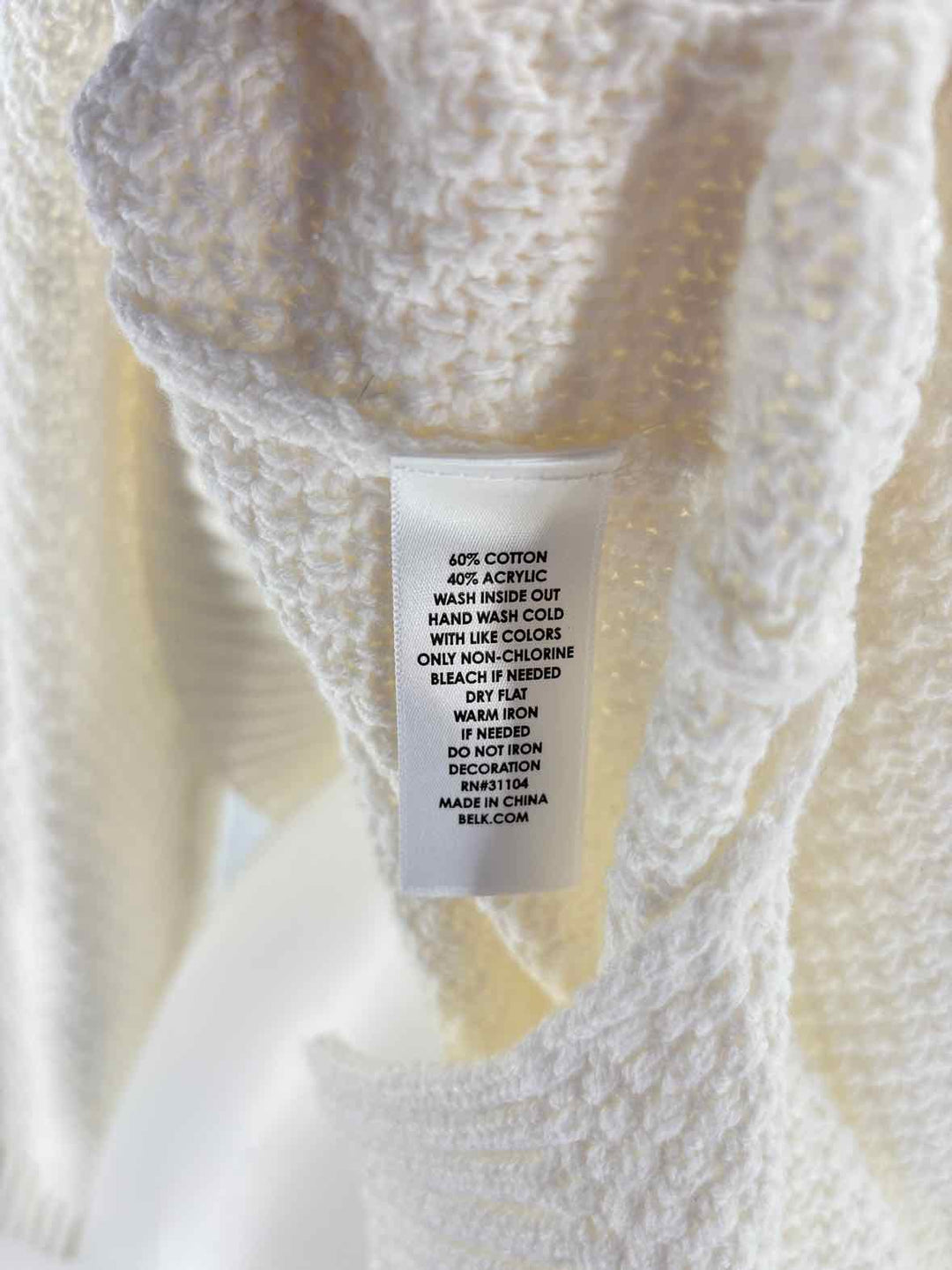 Size L KIM ROGERS White Knit Sweater