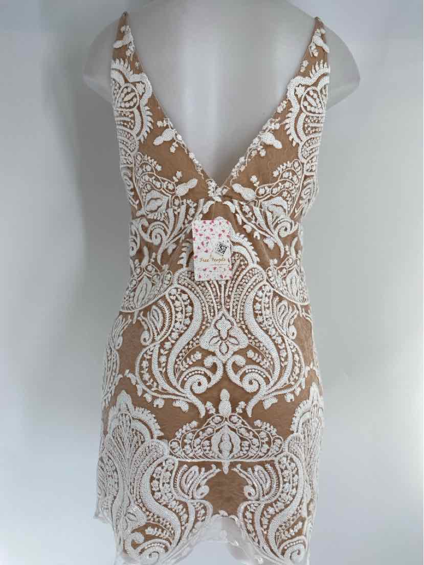 Size 6 FREE PEOPLE White Dress