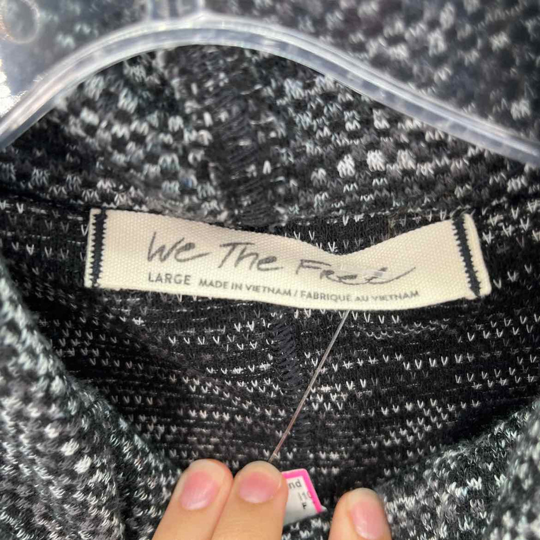 Size L WE THE FREE Black Shirt