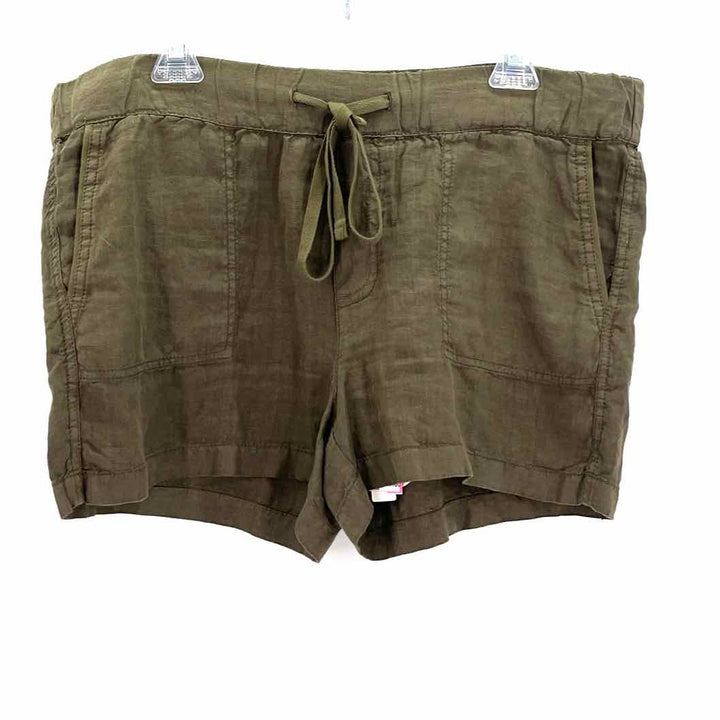 Size M CASLON Olive Shorts