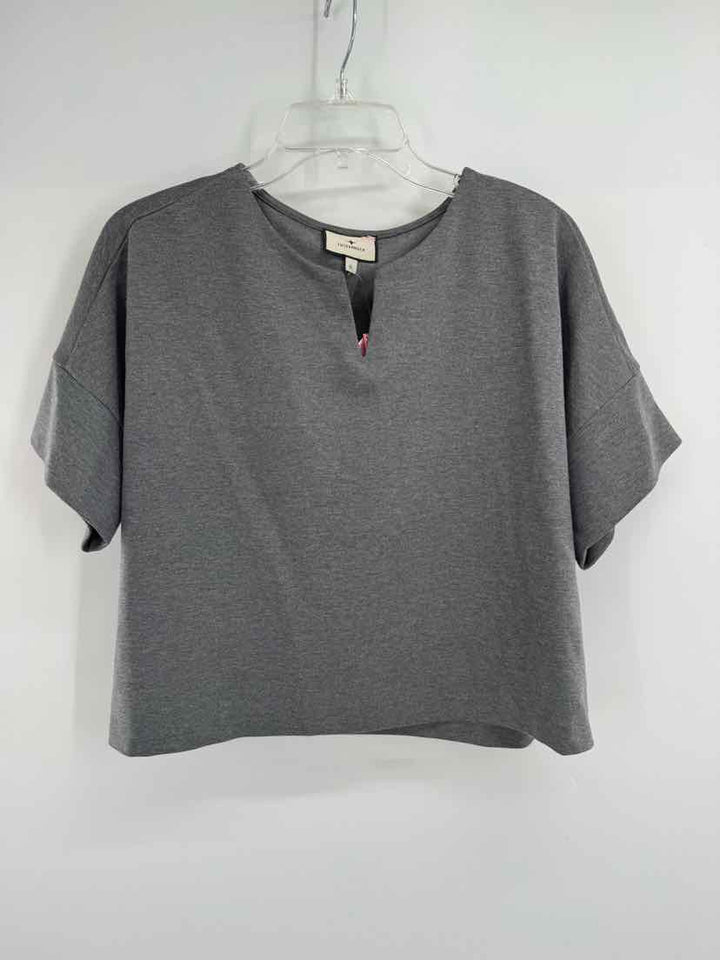 Size XL TUCKERNUCK Gray Shirt