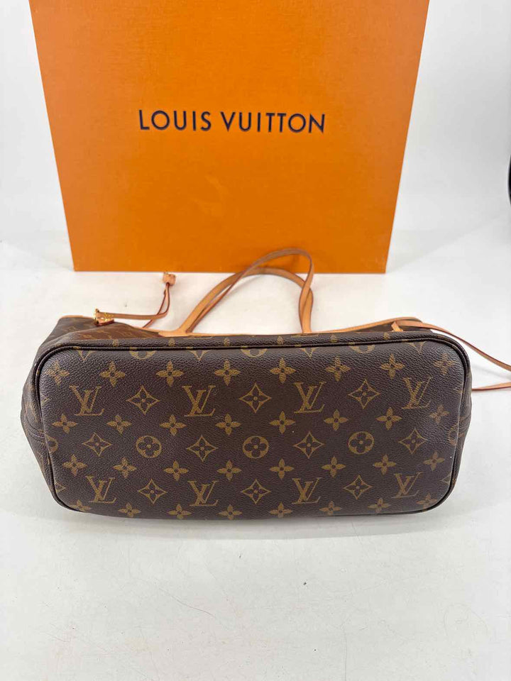 Louis Vuitton Luxury - Purse