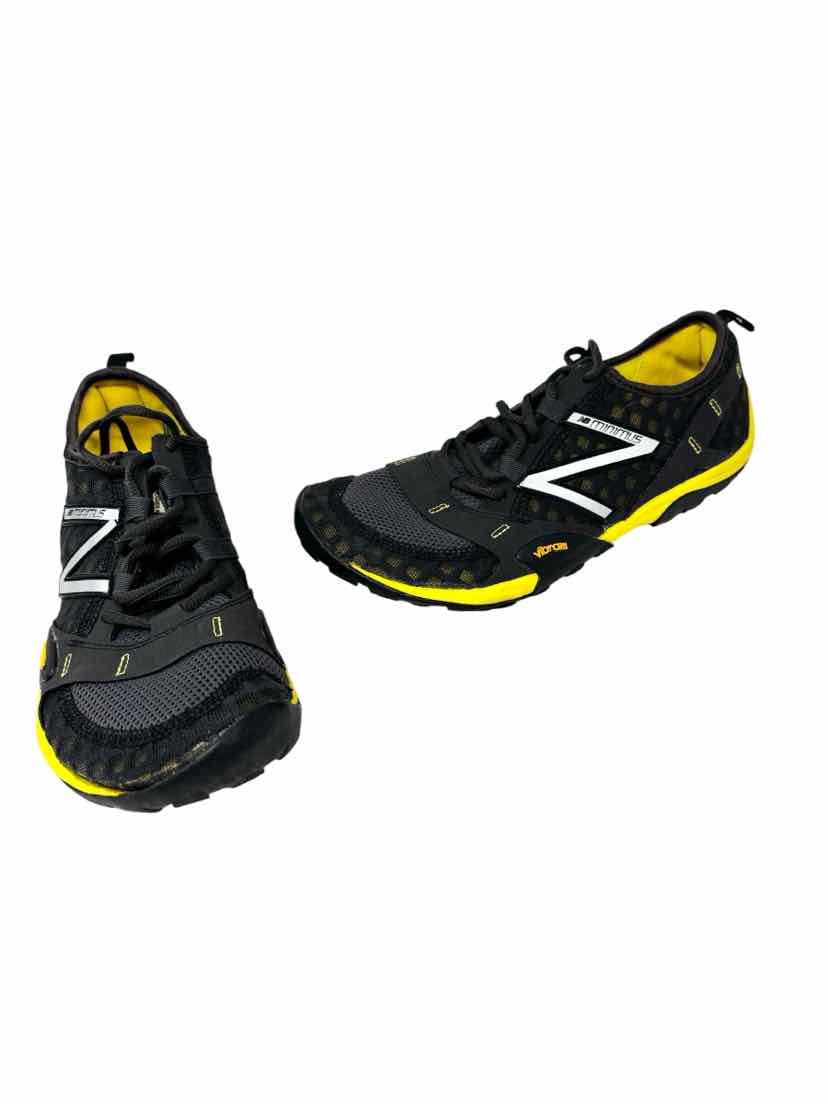 Shoe Size 8 New Balance Black Sneakers