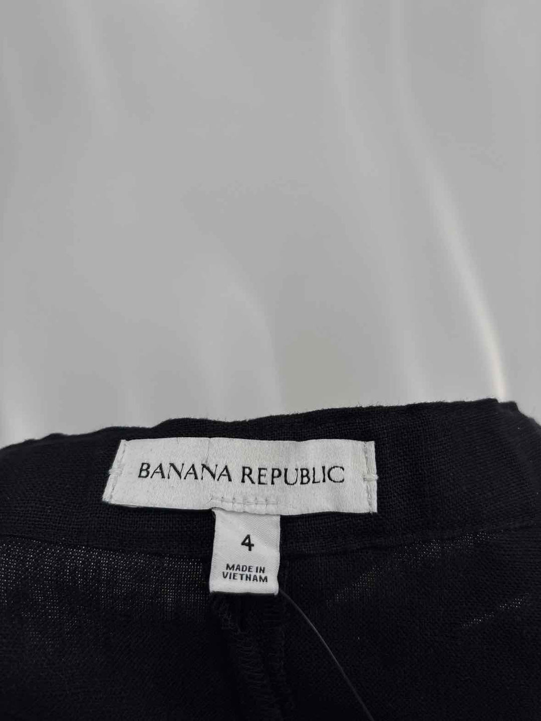 Size 4 Banana Republic Black Linen Shorts