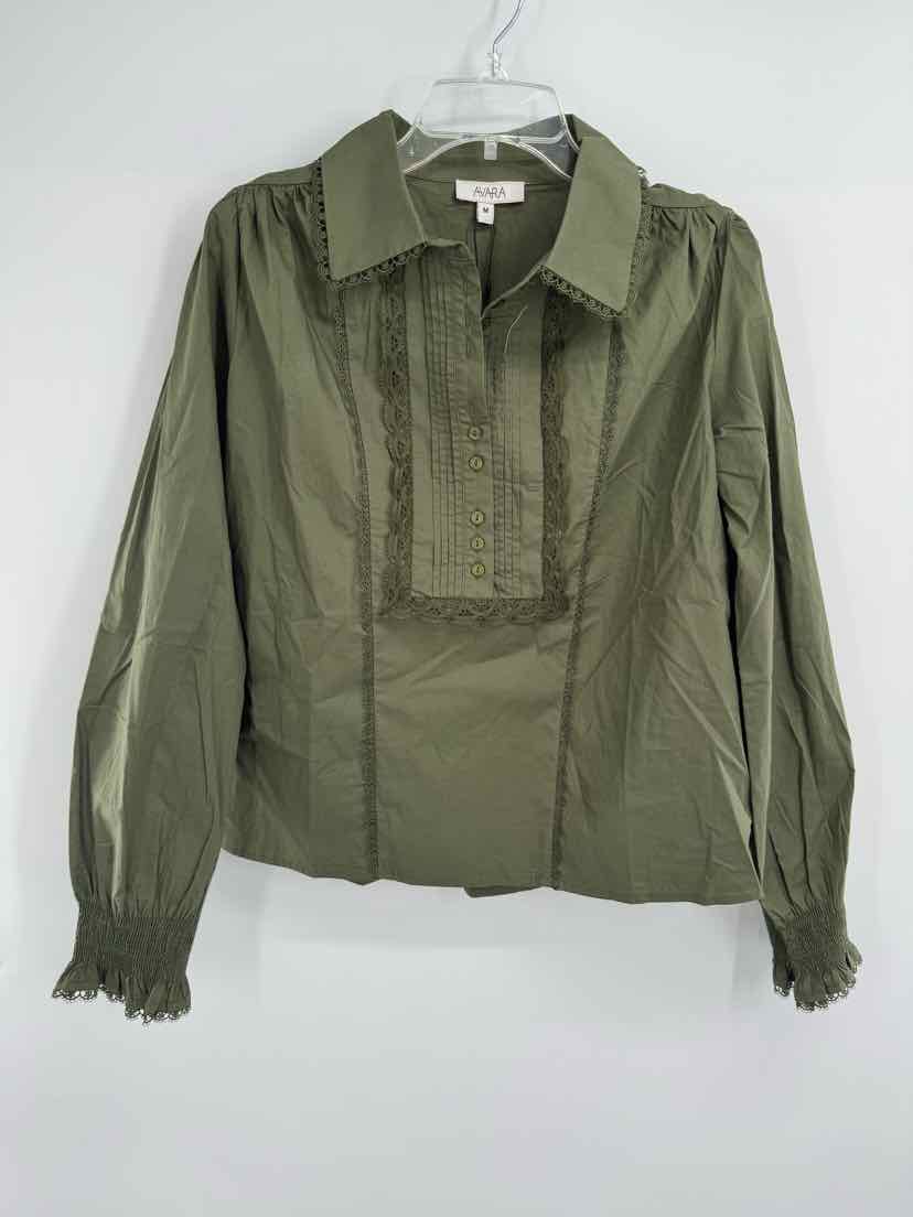 Size M AVARA Olive Shirt