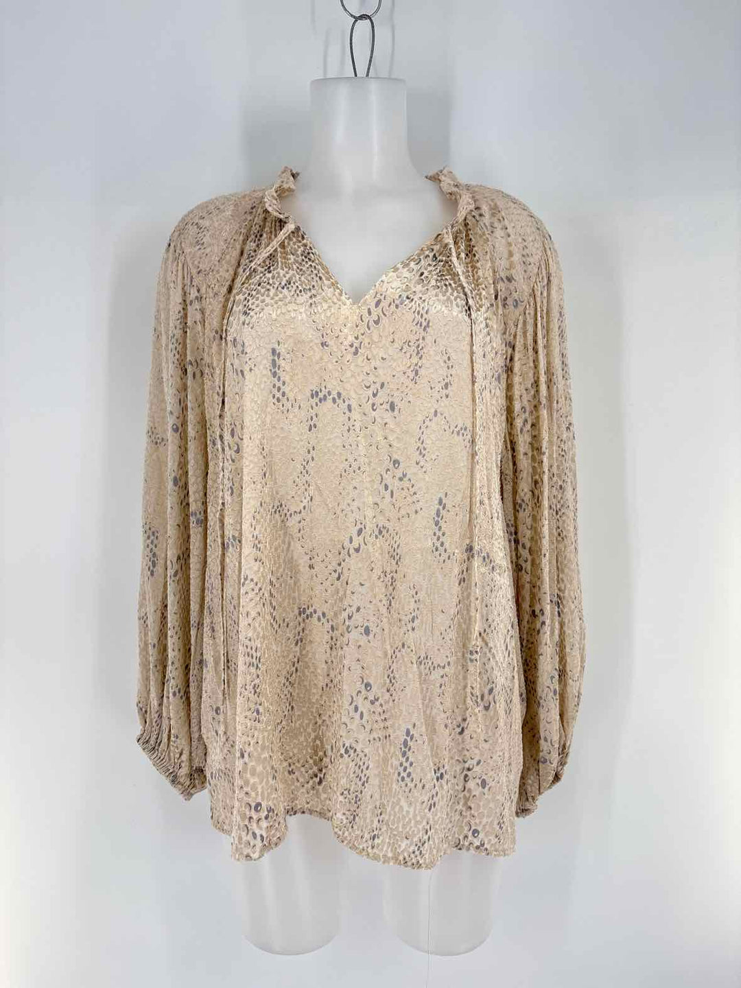 Size 2X Vince Camuto Tan Shirt