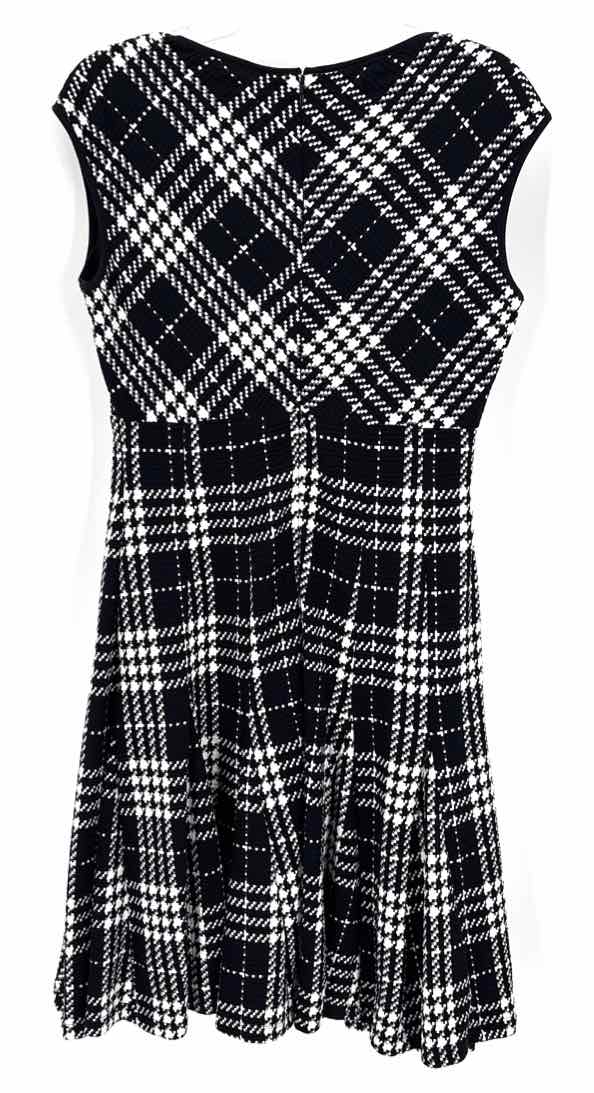 Size 8 TAYLOR Black Dress