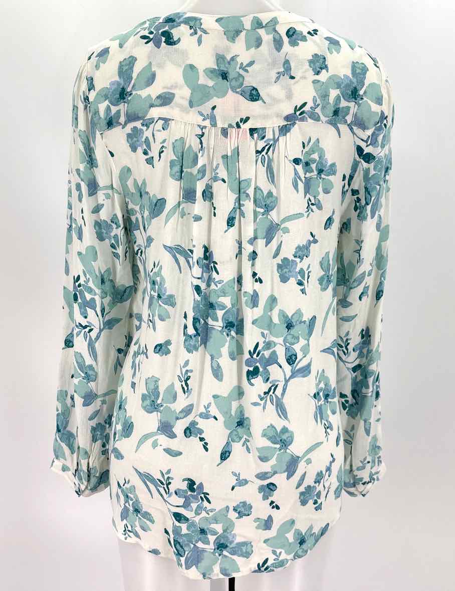 Size M LUCKY White Shirt