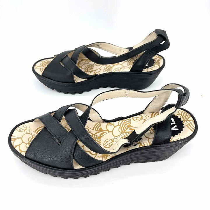 Shoe Size 39.5 FLY LONDON Black Leather Sandals