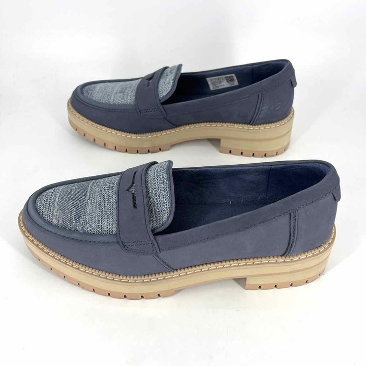 Shoe Size 8 Toms Blue Knit Leather Loafers