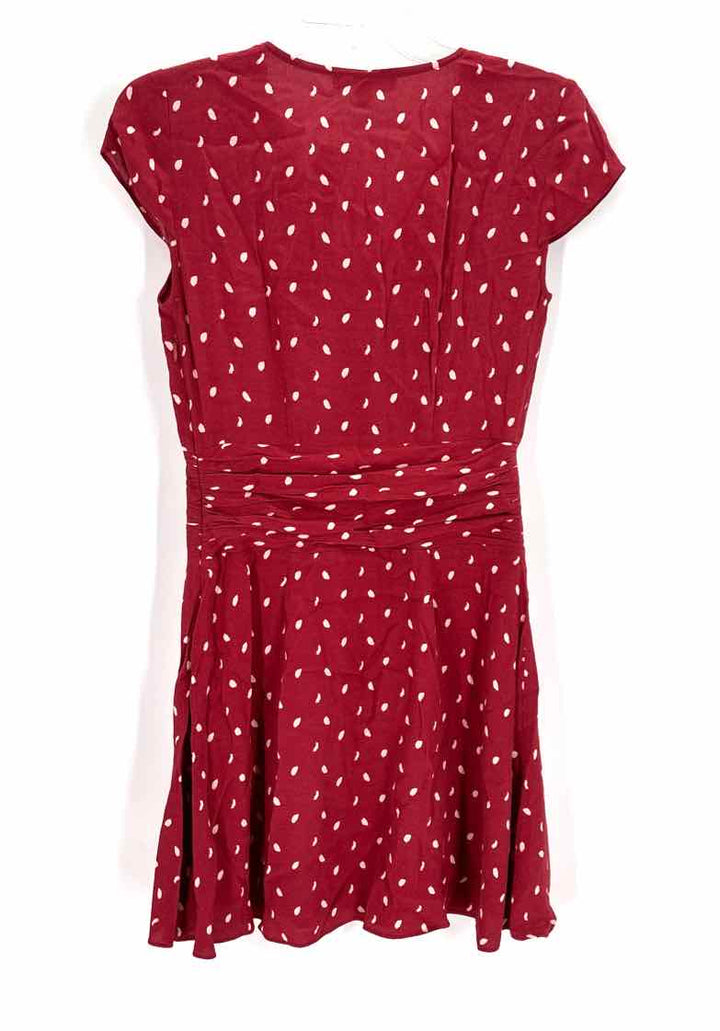 Size XS CHELSEA28 Red Print Dress