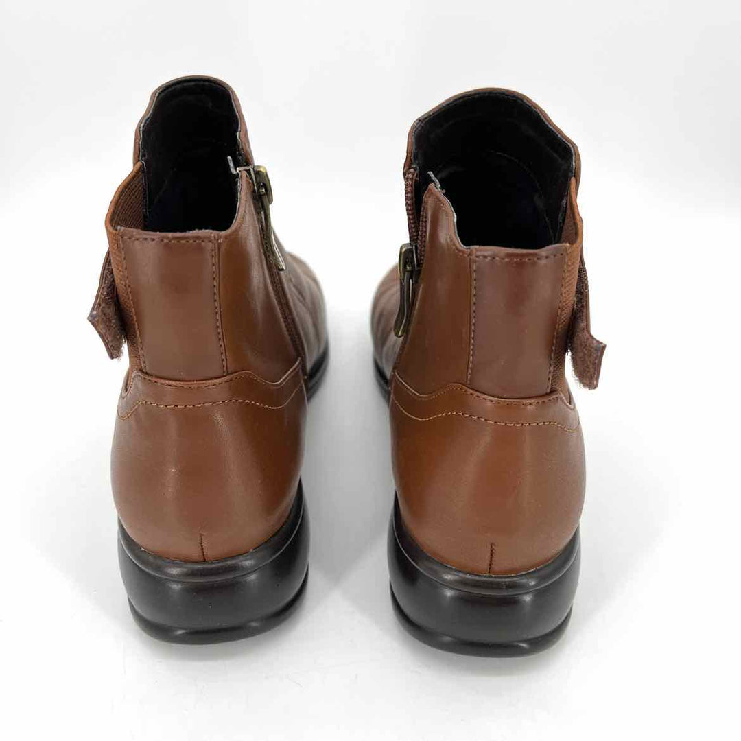 Shoe Size 8.5 EASY SPIRIT Brown Boots