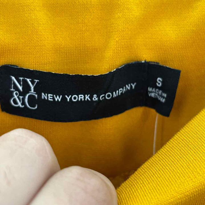 Size S NY & CO Mustard Knit Pants